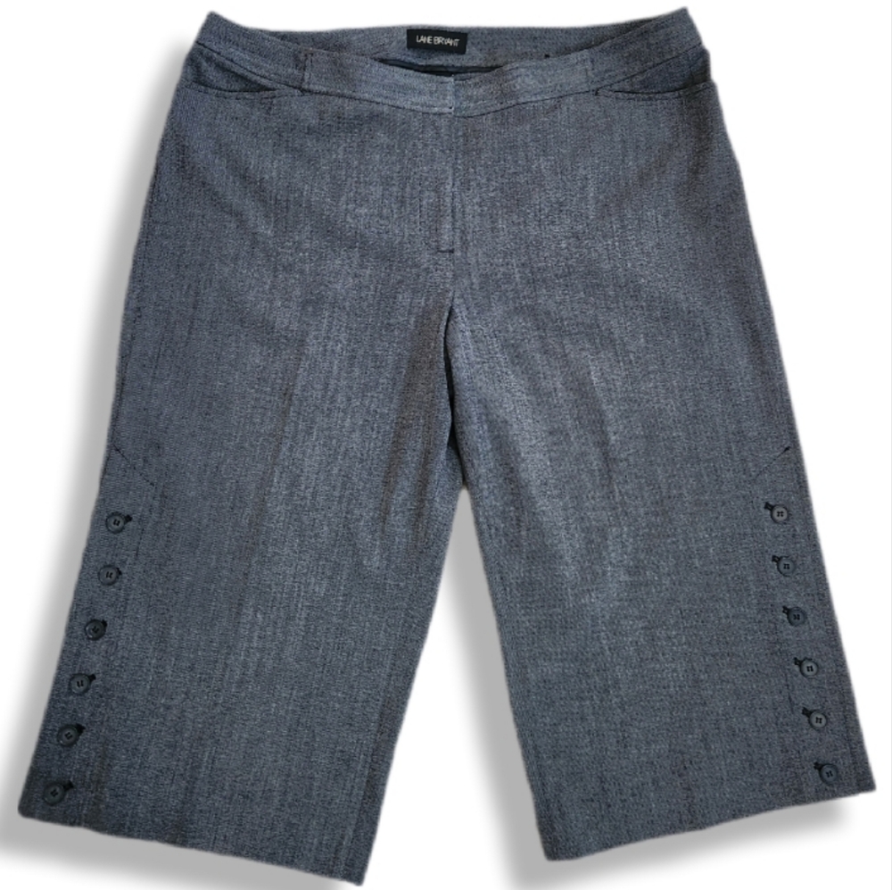Lane Bryant Gray/Black Button Detail Capri Easy Care Pants Tailored Mid-Rise 20